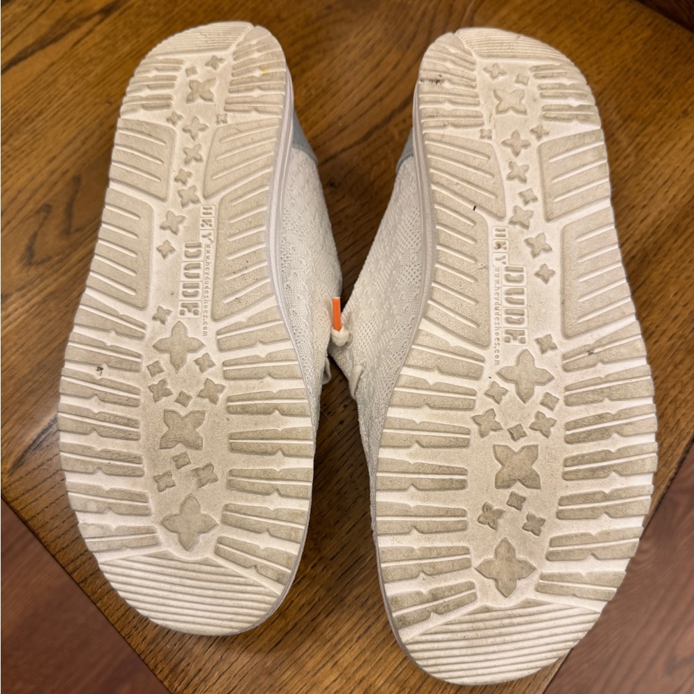 Hey Dude Wendy size 8 shoe - Picture 5 of 5